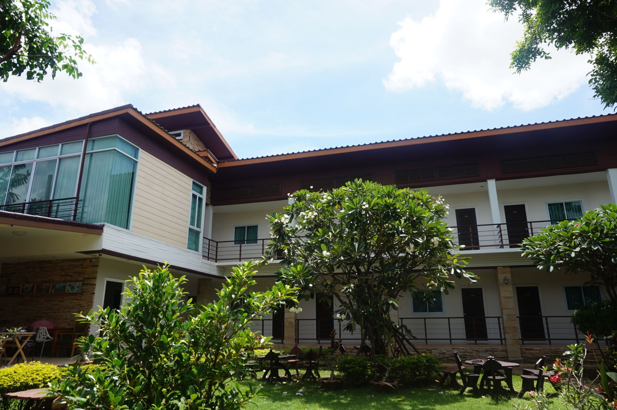 The Park Nangrong Resort Exterior foto