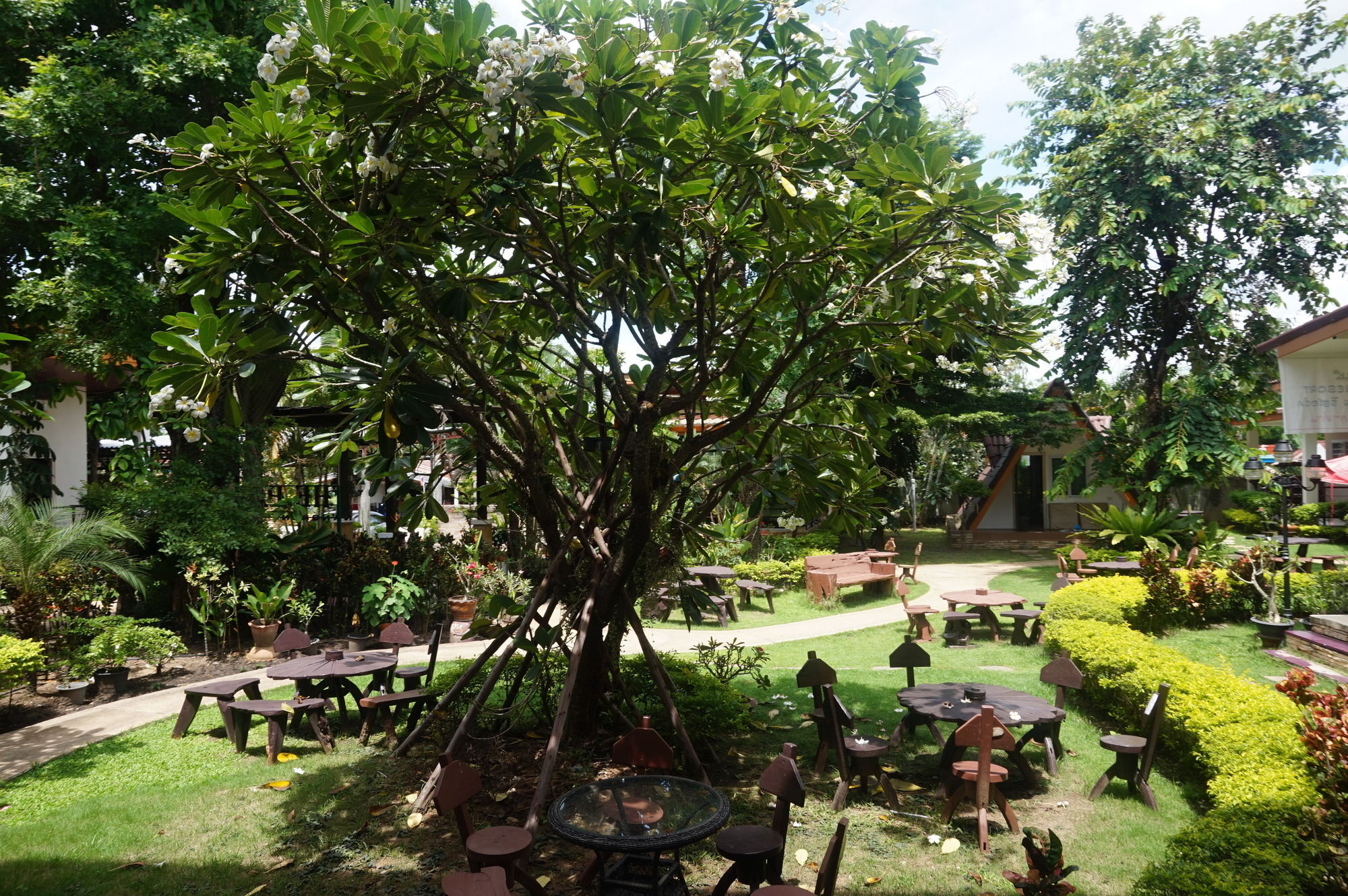 The Park Nangrong Resort Exterior foto